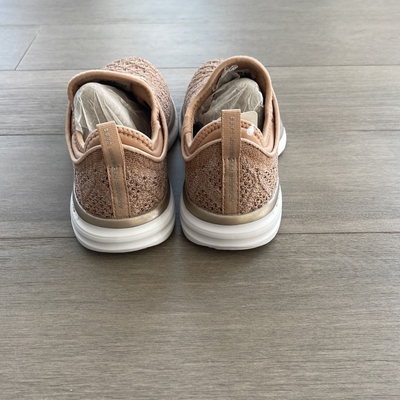 APL women’s techloom phantom - Picture 3 of 3